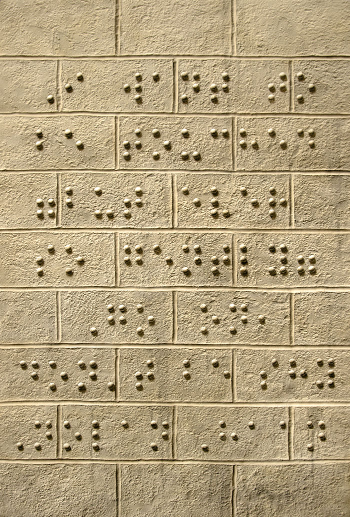 A cinder block wall that Wants to be Touched